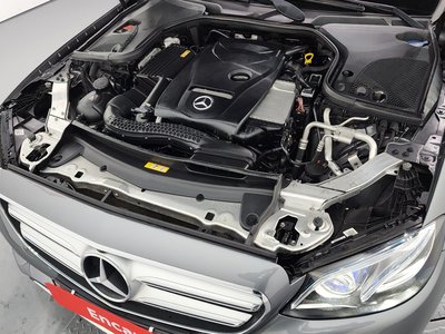 MERCEDES-BENZ E-CLASS - 7