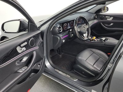 MERCEDES-BENZ E-CLASS - 10