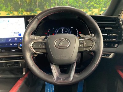 2023 Lexus RX — миниатюра 11