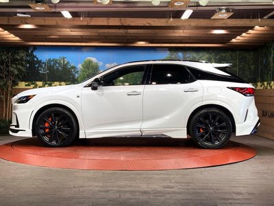 2023 Lexus RX — миниатюра 29