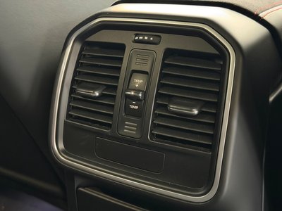 2016 Porsche MACAN 缩略图 53