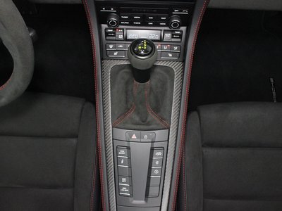 2025 Porsche 718 SPYDER — миниатюра 22