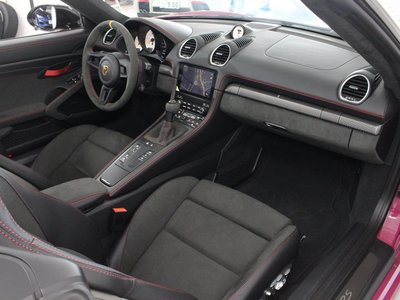 2025 Porsche 718 SPYDER — миниатюра 36