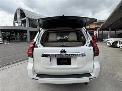 TOYOTA LAND CRUISER PRADO - 8