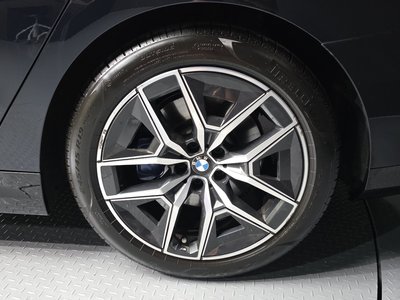 صورة 8 لـ 2024 BMW 5 SERIES