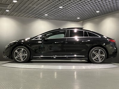 MERCEDES-BENZ EQE - 9