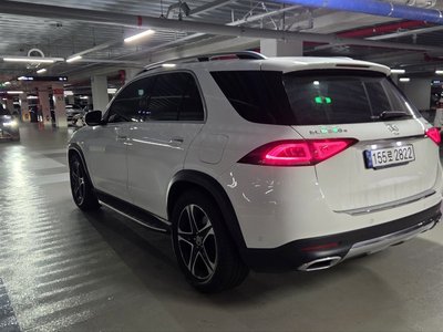 صورة 8 لـ 2022 Mercedes-BENZ GLE