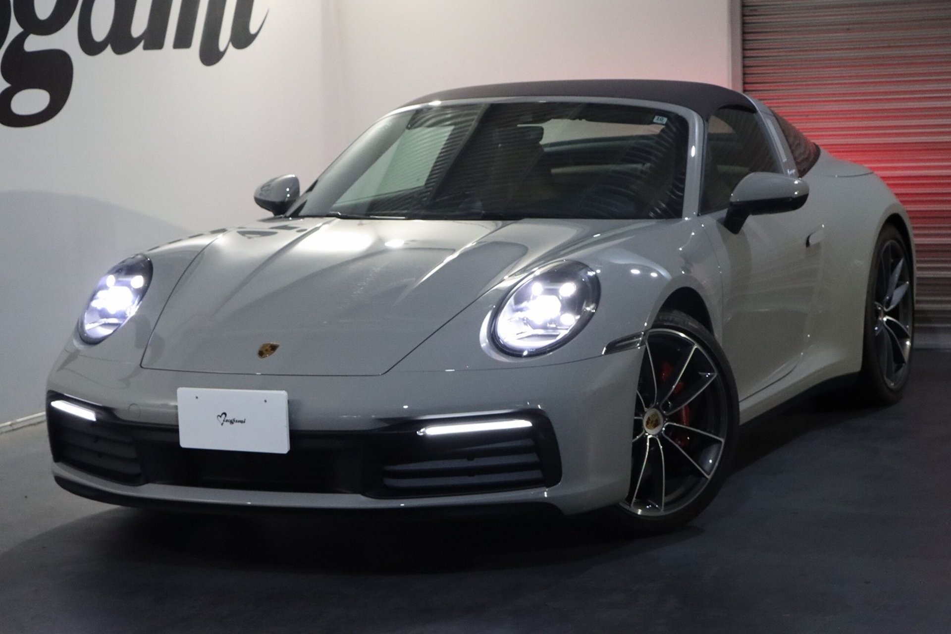 PORSCHE 911 - View 1