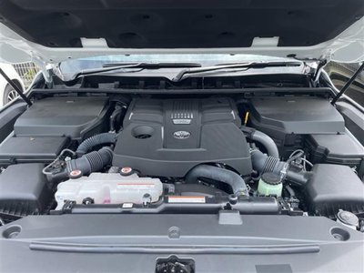 2023 Toyota LAND CRUISER 300 — миниатюра 41