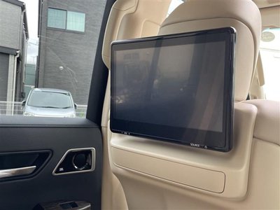 2023 Toyota LAND CRUISER 300 — миниатюра 32