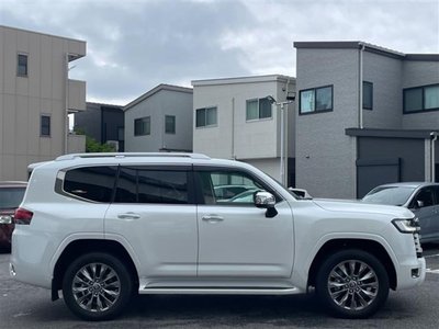 2023 Toyota LAND CRUISER 300 — миниатюра 39