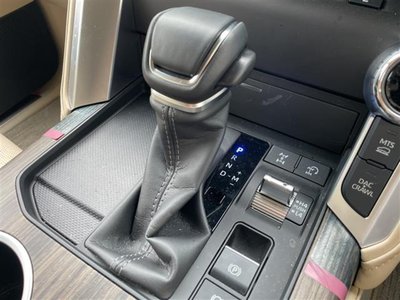 2023 Toyota LAND CRUISER 300 — миниатюра 20