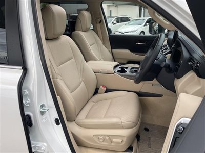 صورة 6 لـ 2023 Toyota LAND CRUISER 300