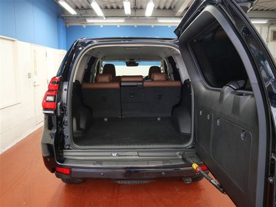 TOYOTA LAND CRUISER PRADO - 9