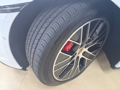 2025 Porsche TAYCAN — миниатюра 18