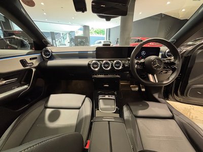 MERCEDES-BENZ CLA - 5