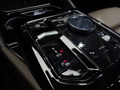 صورة 9 لـ 2026 BMW 5 SERIES