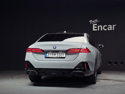 صورة 4 لـ 2026 BMW 5 SERIES