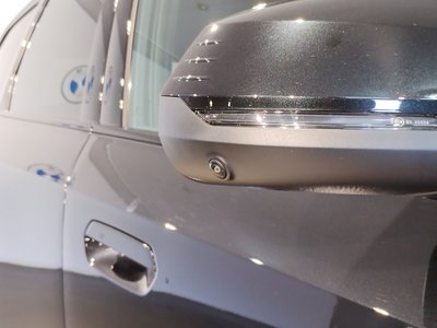 2025 BMW X1 — миниатюра 18
