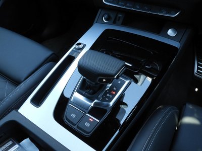 صورة 22 لـ 2025 AUDI Q5 SPORTBACK