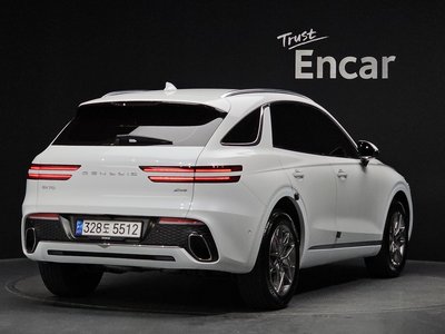 صورة 4 لـ 2022 Genesis GV70
