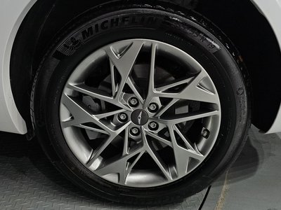 صورة 6 لـ 2022 Genesis GV70