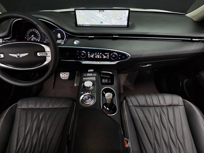 صورة 5 لـ 2022 Genesis GV70