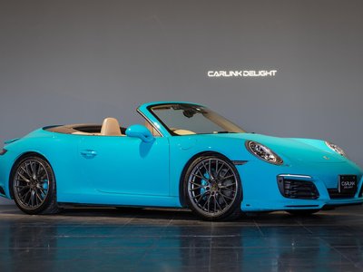 PORSCHE 911 CABRIOLET - 2