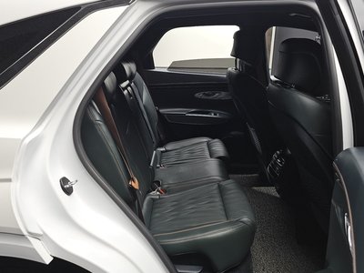 2021 Genesis GV70 — миниатюра 16