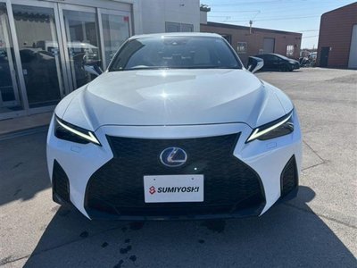 LEXUS IS - 4
