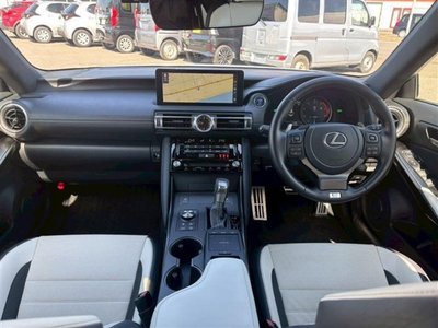 LEXUS IS - 3