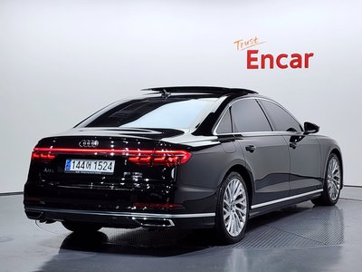 AUDI A8 - 4