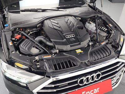 AUDI A8 - 7