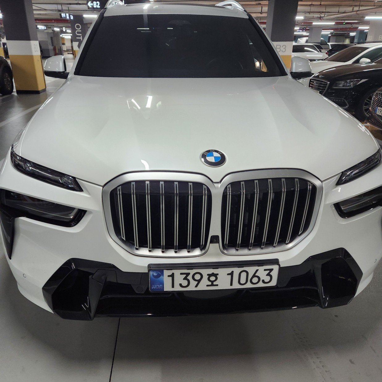 BMW X7 - View 1