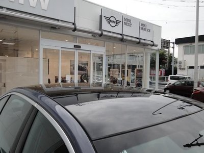 2025 BMW 5 SERIES photo 7