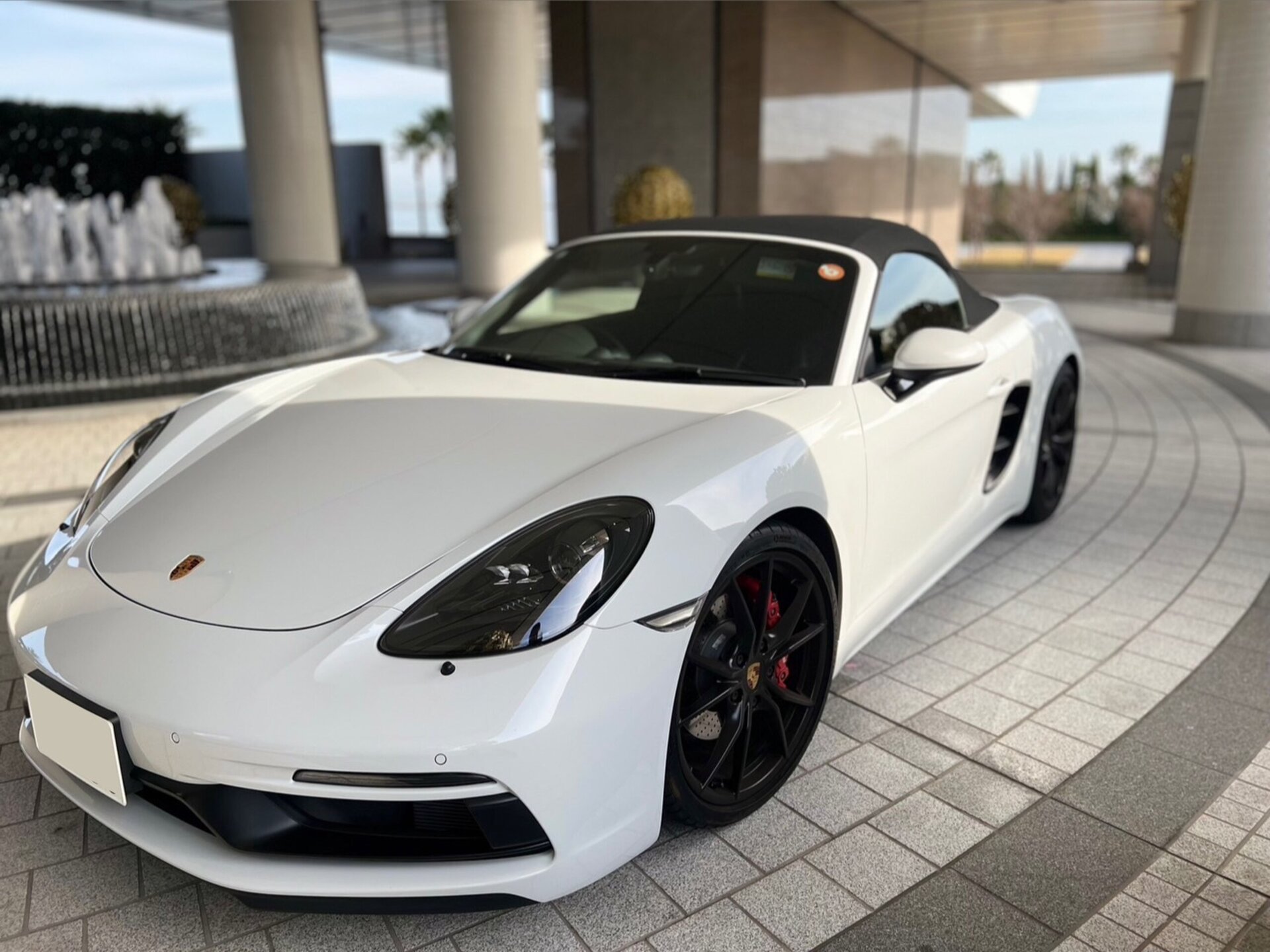 PORSCHE 718 BOXSTER - View 1