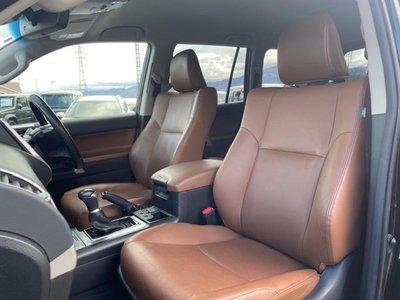 TOYOTA LAND CRUISER PRADO - 8