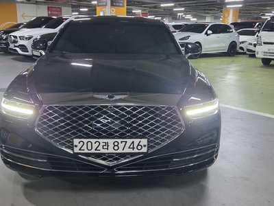 صورة 2 لـ 2020 GENESIS G90