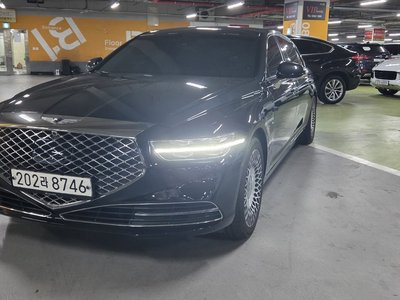 صورة 1 لـ 2020 GENESIS G90