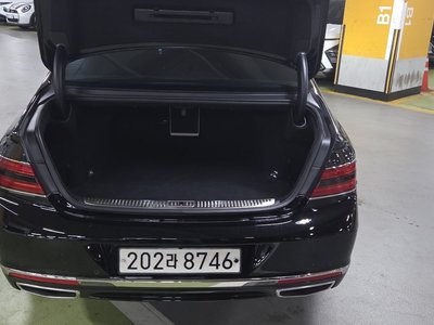 صورة 5 لـ 2020 GENESIS G90