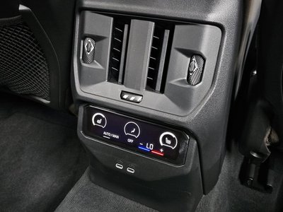 2025 BMW X3 thumbnail 32