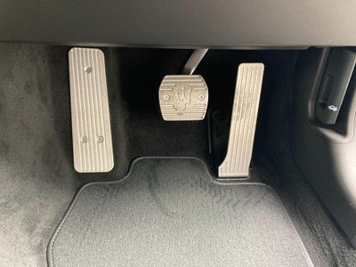 صورة مصغرة 35 لـ 2024 Maserati GRANTURISMO