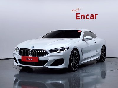 BMW 8 SERIES - 1