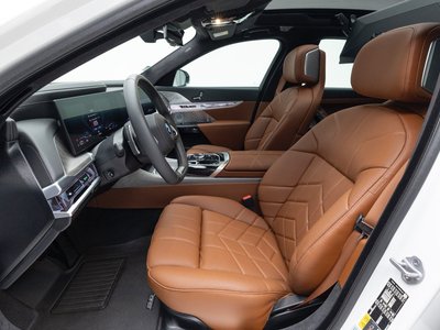 2025 BMW 7 SERIES — миниатюра 15