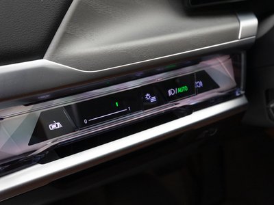 2025 BMW 7 SERIES — миниатюра 13