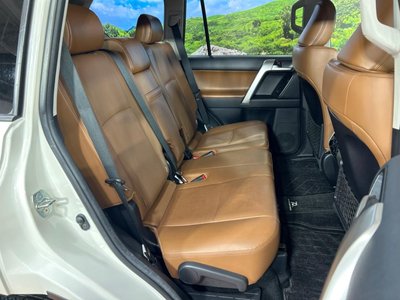 TOYOTA LAND CRUISER PRADO - 9