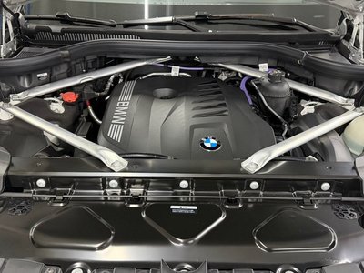 BMW X7 - 7