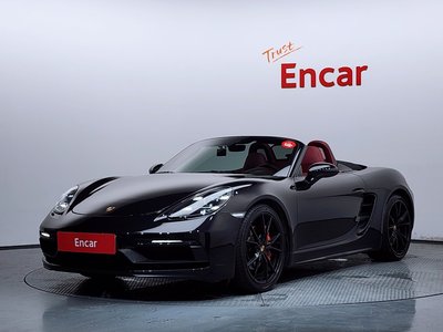 صورة 1 لـ 2019 Porsche 718