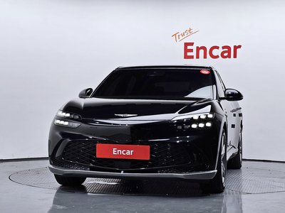 2021 Genesis GV60 photo 2