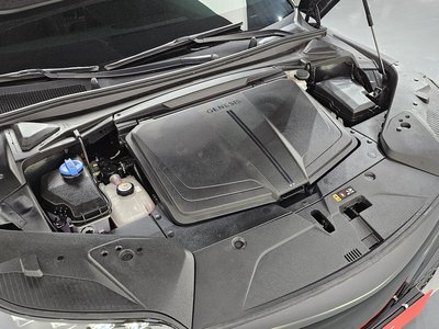 2021 Genesis GV60 photo 7